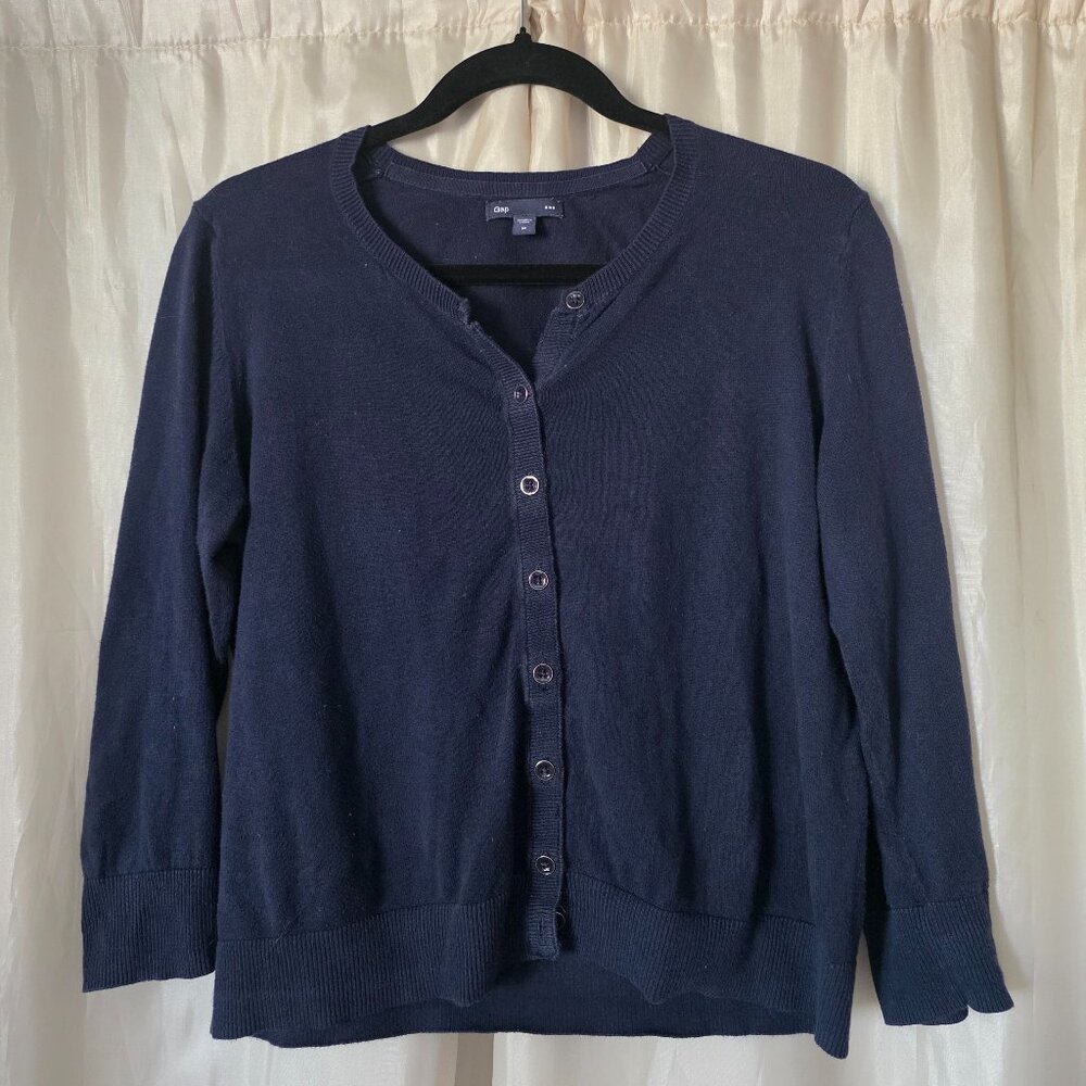 Gap Quarter Sleeve Button Down - image 1